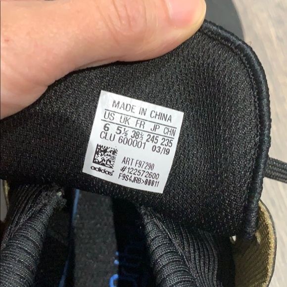 Adidas running basketball shoes - Picture 5 of 6